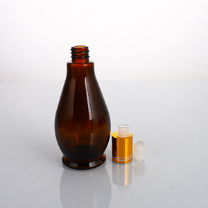 Bouteilles d'huile <span class=keywords><strong>de</strong></span> <span class=keywords><strong>parfum</strong></span> ambre en forme <span class=keywords><strong>de</strong></span> goutte d'<span class=keywords><strong>eau</strong></span> <span class=keywords><strong>de</strong></span> 10ml 20ml 30ml 50ml 100ml avec boîte vente en gros - Product Image 5