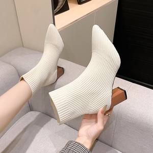 Stivali da Neve Elasticizzati 2024 Nuovi con Zip e Tacco Autunno Inverno Stivaletti a Punta Elasticizzati per Donna Tomaia in Finta Pelle Scamosciata - Product Image 3