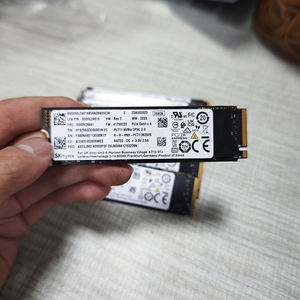 Hard Drive Internal Bekas M.<span class=keywords><strong>2</strong></span> NVMe SSD 2280 256G Kecepatan Tinggi untuk Desktop Laptop - Product Image 1