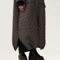 Manteau Abaya d'Hiver Personnalisé en Duvet avec Poches, Veste en Gros pour Femmes Musulmanes, Vêtement Islamique Abaya pour Ramadan et Aïd