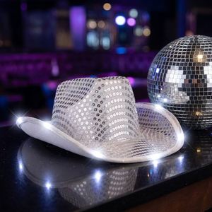 Nuevo Sombrero Vaquero LED con Lentejuelas Plateadas, Sombrero de Vaquera Brillante con Luces Intermitentes para Fiesta de Despedida de Soltera, Festival Rave - Product Image 2