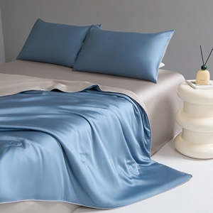 Couette d'été en lyocell lavée bicolore unie, ensemble de literie quatre pièces rafraîchissant, lavable en machine, couette climatisée - Product Image 1