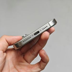 <span class=keywords><strong>2023</strong></span> Ventes originales pour <span class=keywords><strong>iPhone</strong></span> 15 Pro Max 128 Go 512 Go Or Violet Noir Bleu 5G Téléphone portable déverrouillé avec résolution d'écran HD - Product Image 2