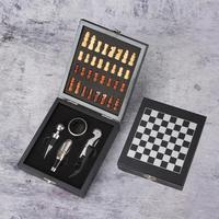 Uuhom Coffret Cadeau Luxueux Ouvre-Bouteille Carré Design Plateau d'Échecs en Acier Inoxydable et Plastique avec Tire-Bouchon, Bouchon et Verseur