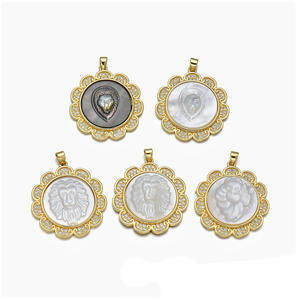 YH2072 Charmes plaqués or en forme de fleur exquise, pendentif tête de <span class=keywords><strong>loup</strong></span> en coquille naturelle blanche pour la fabrication de bijoux - Product Image 1