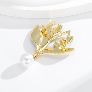 Bauhinia Flower Fancy Zircon Plated Gold Alloy Channel Set Corsage Pin Women's <b>Wedding</b> Engagement Party Gift <b>Accessories</b> - Product Image 4