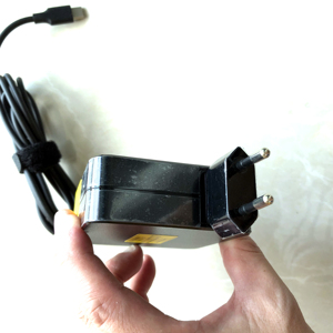 Adaptador de corriente original de 65W 19V 3.42A para portátil, cargador de CA para Asus TIPO-C cuadrado - Product Image 3