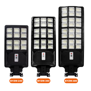 Lampione solare integrato con braccio lampada incorporato per illuminazione cortile esterno