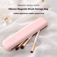 Porte-brosse de maquillage de voyage en silicone Petite pochette cosmétique magnétique Organisateur Fermeture magnétique Trousse de toilette pratique Trousse de maquillage