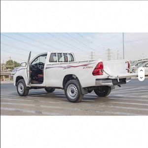<span class=keywords><strong>Toyota</strong></span> <span class=keywords><strong>Hilux</strong></span> d'<span class=keywords><strong>occasion</strong></span>, <span class=keywords><strong>cabine</strong></span> <span class=keywords><strong>simple</strong></span>, pick-up, véhicule utilitaire - Product Image 2