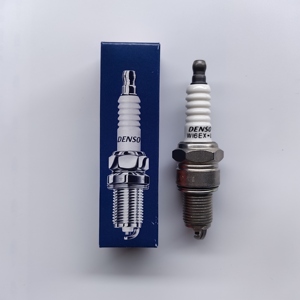 Suku Cadang Mesin Asli Pabrikan <span class=keywords><strong>Plug</strong></span> <span class=keywords><strong>Iridium</strong></span> Busi 3203 W16EX-U OEM 0021590403 / 9091901059 untuk Toyota HILUX Pickup V - Product Image 6
