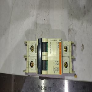 คอนโทรลเลอร์ PLC รุ่นใหม่ SQUARE D <span class=keywords><strong>MERLIN</strong></span> <span class=keywords><strong>GERIN</strong></span> C7A 60142 240V 125V <span class=keywords><strong>MULTI</strong></span> <span class=keywords><strong>9</strong></span> C60 ของแท้ - Product Image 1
