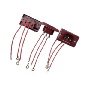 Enchufe Eléctrico con Conector de Latón de 3.5x2.8x4.5cm, Conexión a Tierra Estándar, Uso Residencial - Product Image 3