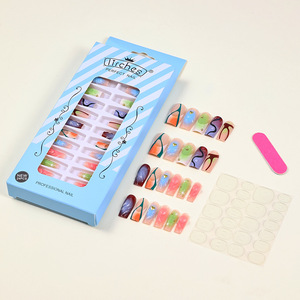 Ongles à presser carrés courts 3D courbés, style français transfrontalier, avec colle, motif Wind love halo, pour automne-hiver, Nail Art, vente en gros - Product Image 4