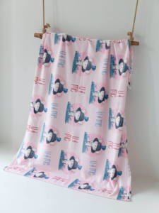 Manta de Viaje Personalizada, Suave, Acogedora, Ligera, Ideal para Vuelos Largos, Viajes por Carretera y Escapadas al Aire Libre - Product Image 4