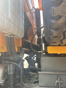 Camión Volquete Diésel Sinotruk Howo 371HP 10 Ruedas 6×4 Euro II LHD para Proyectos de Minería e Ingeniería - Product Image 5