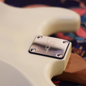 Guitare électrique professionnelle intermédiaire ST, 22 frettes arrondies, taille standard, vente en gros B2B et personnalisation - Product Image 5