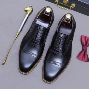 Chaussures de ville décontractées de luxe originales à bout carré, en cuir véritable de couleur claire, avec détails sculptés, à lacets, antidérapantes et respirantes - Product Image 4