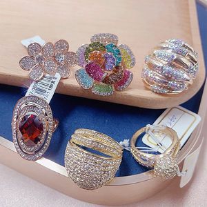 Anillos de Moda al por Mayor 2026, <span class=keywords><strong>Precio</strong></span> Económico, Regalo para Mujer, Chapado en <span class=keywords><strong>Oro</strong></span> de <span class=keywords><strong>18k</strong></span>, Diseño Hueco Punk con Patrón de Flores, Tallas Variadas - Product Image 4
