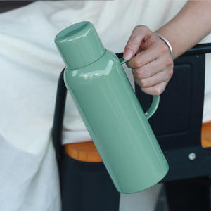 Botella de Agua Portátil Aislada de Acero Inoxidable 316 de Primera Calidad de 820 ml con Pantalla de Temperatura - Product Image 4