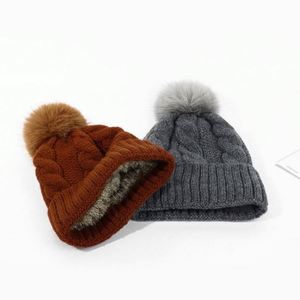 หมวกบีนนี่ไหมพรมอะคริลิกสำหรับผู้หญิง ป้องกันความหนาวเย็น มีที่ปิดหู  แบบหลวมๆ  ตกแต่งพู่  สำหรับฤดูหนาว - Product Image 2