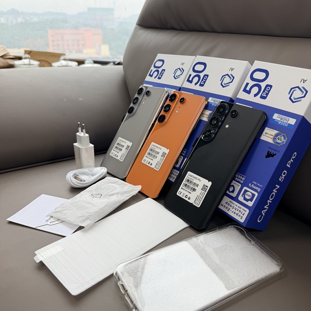 Wholesale original TECNO Camon 50 Pro 5G Smartphone 6.8Inch HD Screen 16GB+256GB Global Unlocked mobile phones Android 15