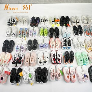 Calzado Cómodo Slip-On Deportivo para Caminar Transpirable Elástico Pointe Noire Port Contenedor 40HQ Venta Directa de Fábrica al Por Mayor - Product Image 1
