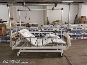 BT-AO005 Attrezzatura Ospedaliera Letto per Pazienti Manuale a 3 Funzioni con Telaio Ortopedico Letto per Disabili a Tre Funzioni - Product Image 3