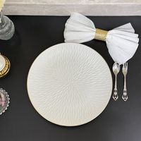 Assiettes en plastique doré Plaque de charge jetable épaisse blanche et dorée pour mariage, fête, fête des pères et Noël