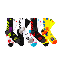 Vente en gros Logo personnalisé Respirant Compression Coton Cyclisme Running Athletic Sox Hommes Long Basketball Crew Sport Elite Chaussettes