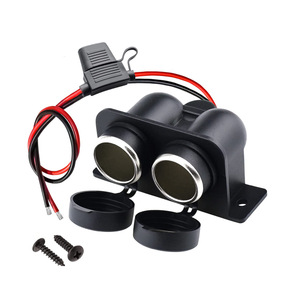 Cache-poussière pour câble allume-cigare de voiture à double port Porte-fusible à lame femelle Transmetteur FM Amplificateur Solution tout-en-un - Product Image 5