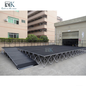 Plateforme de scène avec garde-corps et rampe pour événements en plein air, Smart Spider Riser Stage - Product Image 4