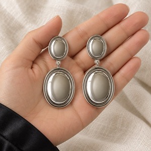 Orecchini Pendenti Ovali Doppi da Donna per Uso Quotidiano e Regali per Feste, Design Geometrico Liscio - Product Image 6