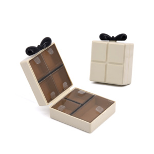 กล่องใส่ยาแบบพกพา 7 วัน กล่องจัดยาขนาดเล็ก ดีไซน์หรูหรา กล่องเก็บยา - Product Image 1