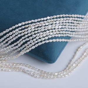 Zhuji Wholesale 3-4mm Natural <b>Freshwater</b> <b>Pearl</b> Straight Hole Two Sided Light DIY Pendant Necklace <b>Bracelet</b> Accessories Loose - Product Image 4