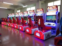Vente en gros 32 "pour Mario Kart DX Machine de jeu de course de voiture éducative 8 ans simulateur à pièces jeu de course d'arcade 1 an