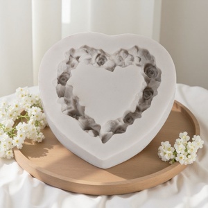 Molde de silicona con forma de guirnalda de corazones para decoración de pasteles, molde para hornear chocolate, molde de yeso para difusor de incienso DIY TC4000-545 - Product Image 2