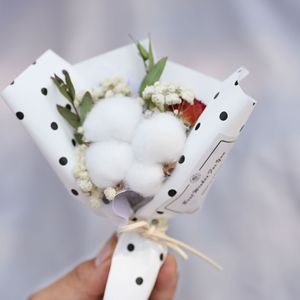 Bouquet <span class=keywords><strong>di</strong></span> mini <span class=keywords><strong>fiori</strong></span> secchi <span class=keywords><strong>di</strong></span> margherite e rose stabilizzate per bomboniere, addio al nubilato, baby shower, oggetto fotografico - Product Image 3