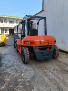 Chariot élévateur à palettes diesel d'occasion Heli H2000 7 tonnes avec moteur Isuzu, transmission 4x4, hauteur de levage de 3 m - Product Image 5