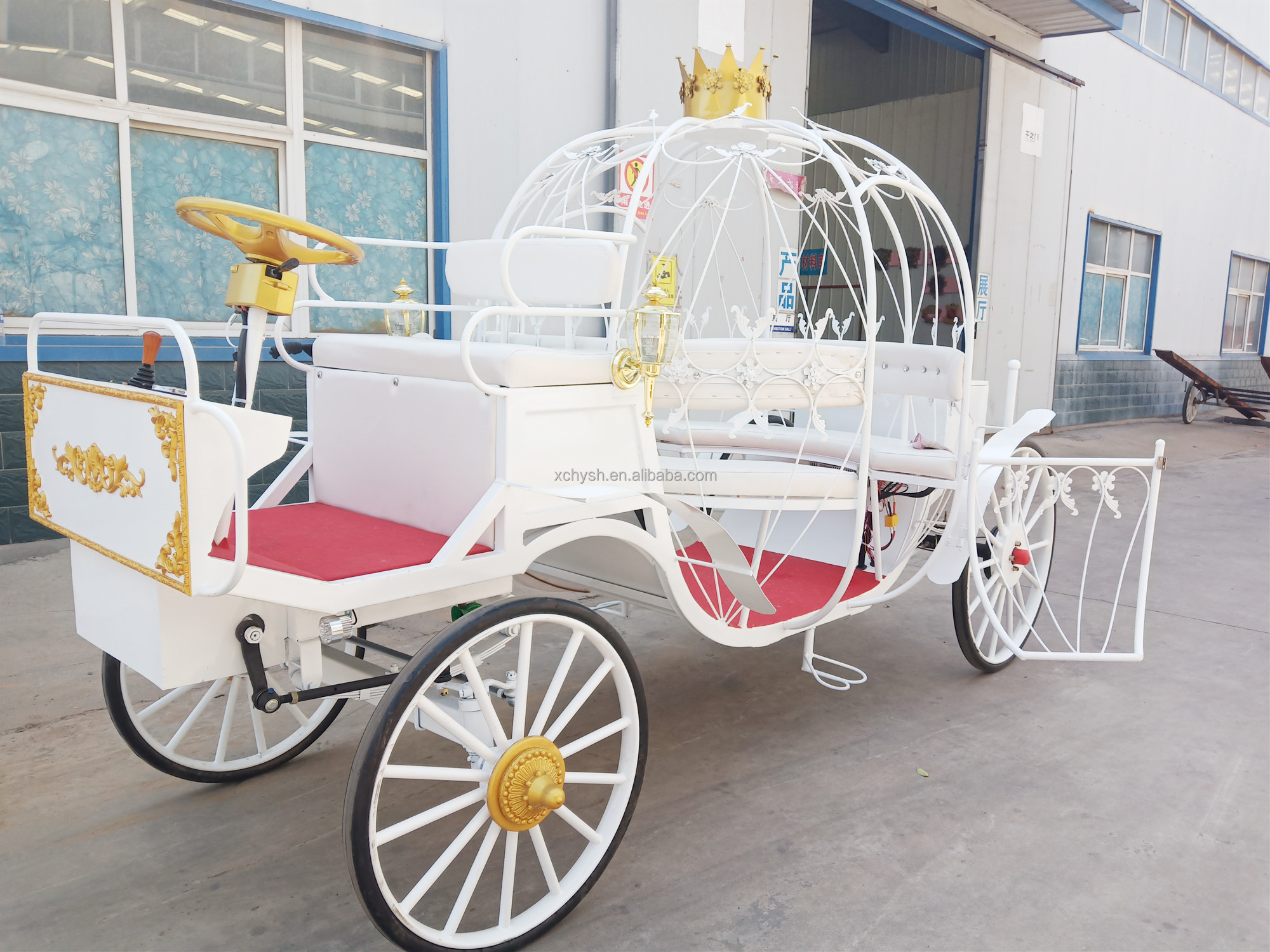 Pumpkin Carriage 35周年記念 Amazon.co.jp: Halloween Pumpkin Carriage Ornament Object