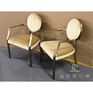 Chaises en métal marron de luxe pour restaurant et salle à manger, design tendance, avec coussin en velours - Product Image 2