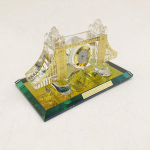 Souvenir en cristal de la <span class=keywords><strong>Tower</strong></span> <span class=keywords><strong>Bridge</strong></span> de Londres, MH-G0453 - Product Image 2
