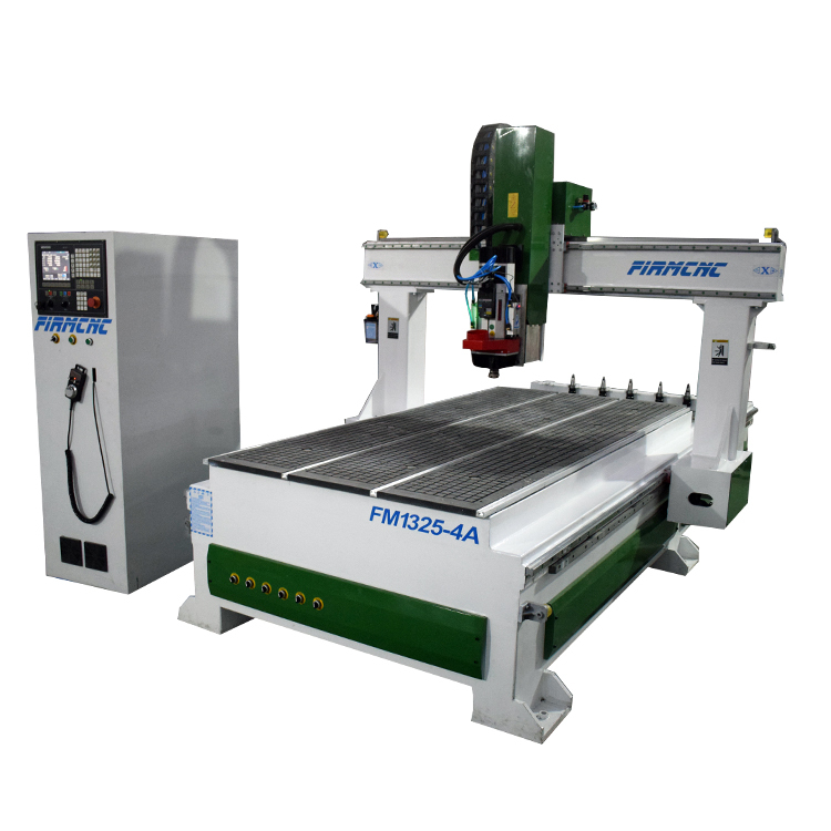 Chine Offre Spéciale 1325 ATC 4 axes cnc routeur bois automatique de machines de commande numérique par ordinateur