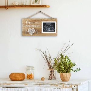 Cadre photo commémoratif pour animaux de compagnie en bois |   Cadre d'affichage pour échographie de bébé |   Cadre photo mural et de bureau au design Cœur battant - Product Image 5