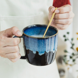 Mug à café en céramique rétro de haute qualité avec bordure dorée personnalisée - Design élégant, cadeaux d'affaires, en stock, compatible lave-vaisselle et micro-ondes - Product Image 3