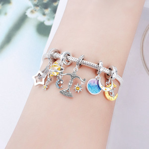 Nhà Máy Bán Buôn OEM Odm Trong Kho Quyến Rũ Plata 925 Bạc Bướm Động Vật Tình Yêu Mẹ Bead Mặt Dây Chuyền Cho Vòng Đeo Tay Vòng Cổ Tự Làm - Product Image 3