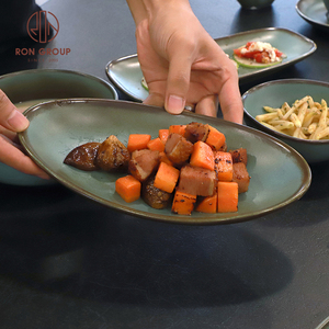 Vajilla <span class=keywords><strong>de</strong></span> cena ovalada <span class=keywords><strong>de</strong></span> cerámica verde gris elegante para platos pequeños <span class=keywords><strong>de</strong></span> restaurante, comidas gourmet caseras, <span class=keywords><strong>servicio</strong></span> <span class=keywords><strong>de</strong></span> banquete - Product Image 6