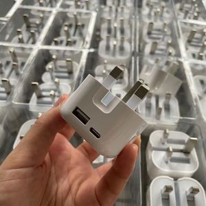 Best Quality Uk Plug <b>USB</b> A+<b>C</b> 20w Quick Charger Fast Charging <b>Usb</b> <b>Type</b> <b>C</b> Wall Charger <b>Adapter</b> - Product Image 5