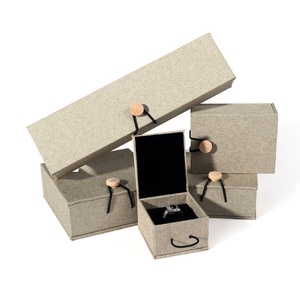 Wholesale Rectangle Vintage Pendant Bracelet Necklace <b>Box</b> Hook and Loop Linen Fabric Wood Buckle <b>Box</b> Packaging Jewelry Cases - Product Image 2