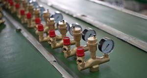 Langlebige Messing kessel komponenten mit automatischem Entlüftung manometer und Sicherheits ventil für HLK-und Fußboden heizungs systeme - Product Image 5